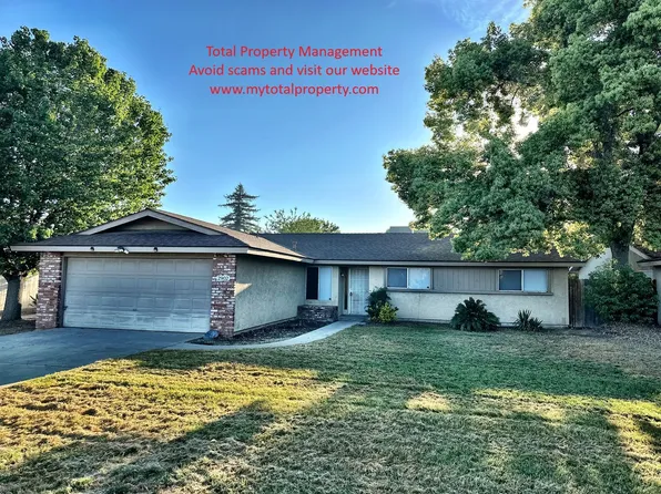 2902 S University St, Visalia, CA 93277