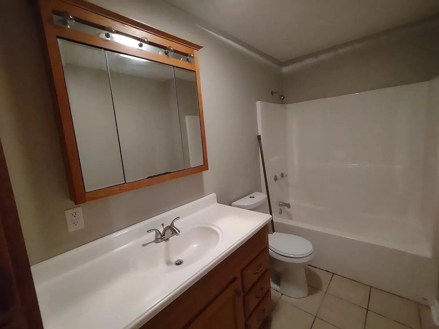 258 S Thomas St — Photo 3