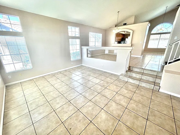 2514 Quail Canyon Ave — Photo 5