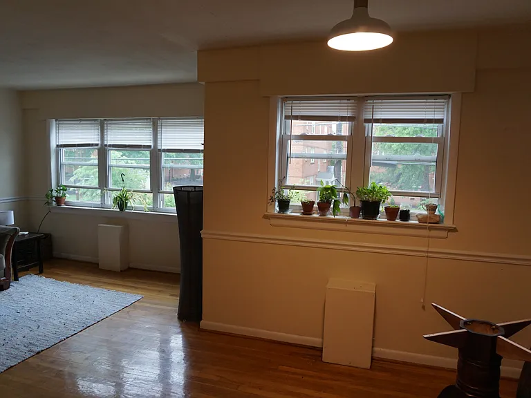 3425 Kensington Avenue — Photo 45