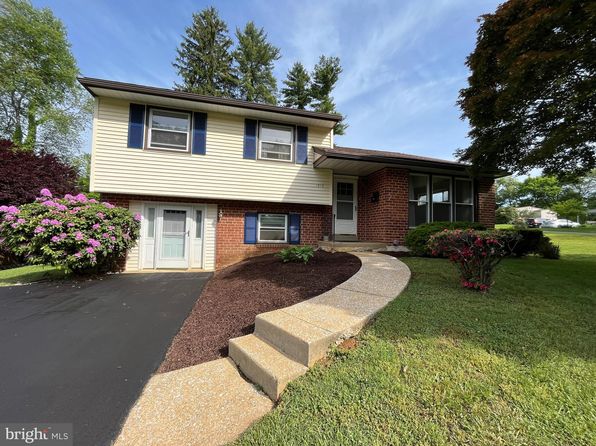 1213 Farmington Ln