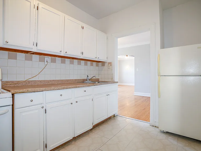 4943 W Belle Plaine Ave #2 — Photo 7
