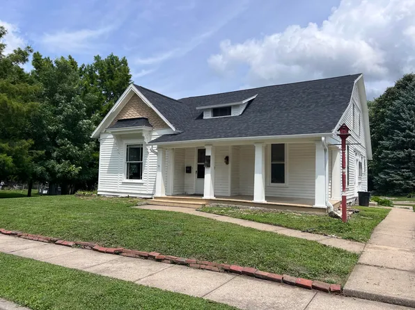 110 N Bell Ave, Marshall, MO 65340