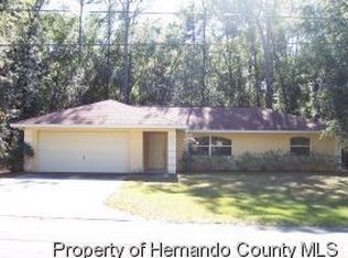 6636 E Waverly St, Inverness, FL 34452