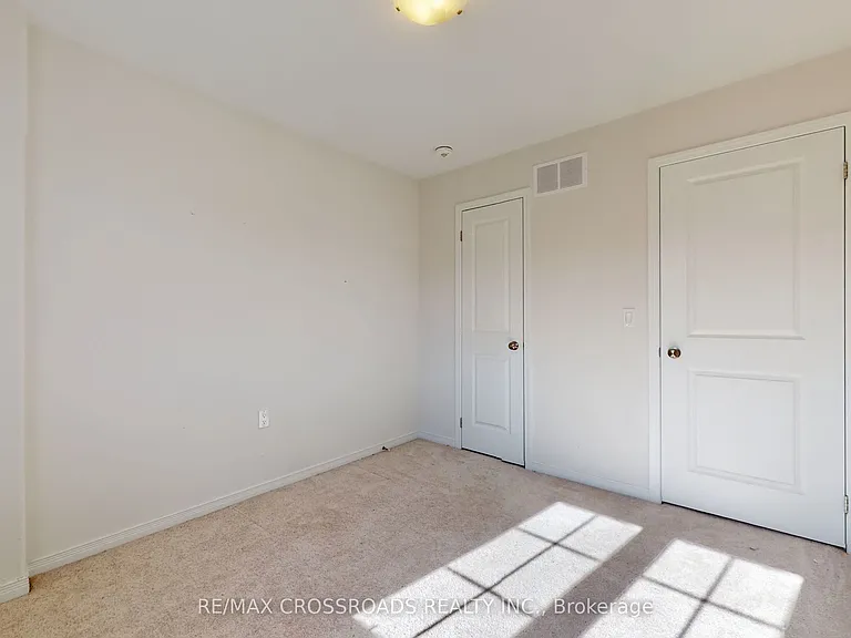 1638 Hetherington Dr — Photo 38