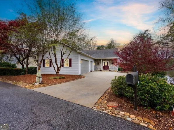 210 Point Place Dr, Westminster, SC 29693