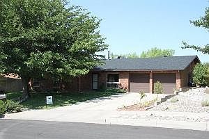 1st image of 805 Parkside Dr NE