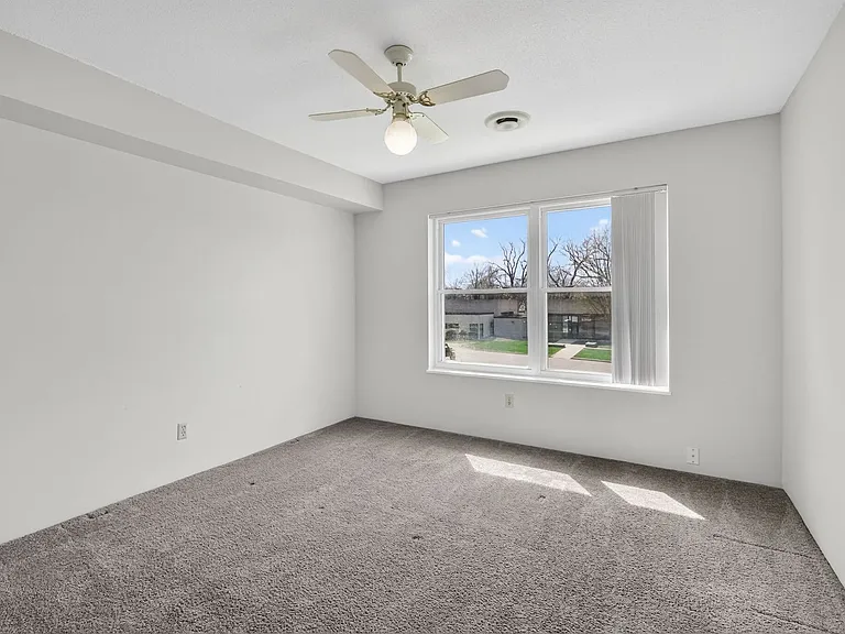 5616 Hickman Rd #5 — Photo 22