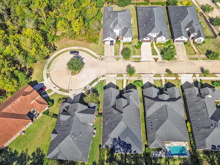9510 Spring Rose Dr — Photo 41