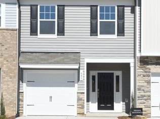 683 Leland Hill Cir, Zebulon, NC 27597