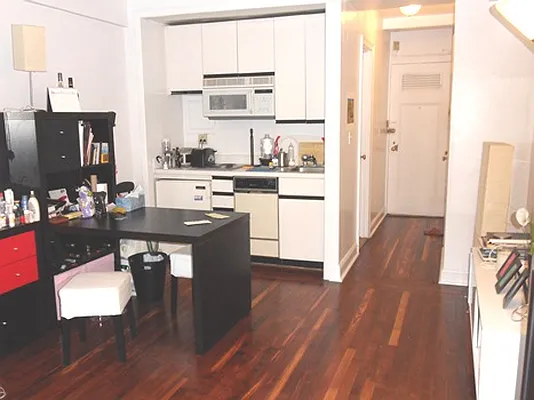 Rented by City Connections Realty | media 36