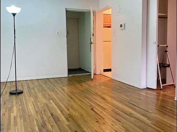 2nd image of 2598 36th St APT 3A
