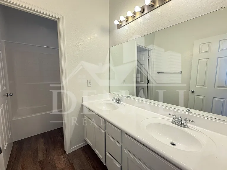 1275 E Marcella Ln — Photo 23