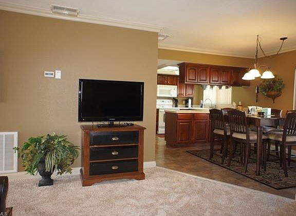 4th image of 7402 Lake Breeze Dr APT 407