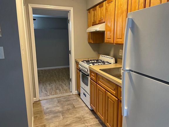 2nd image of 96 Crabtree Ave #1