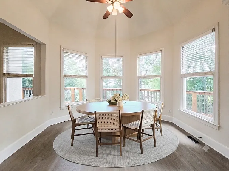 7335 Craigleith Dr — Photo 22