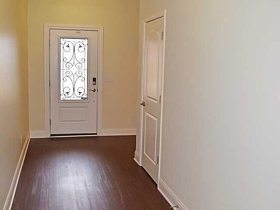 2nd image of 3141 Braewick Ct