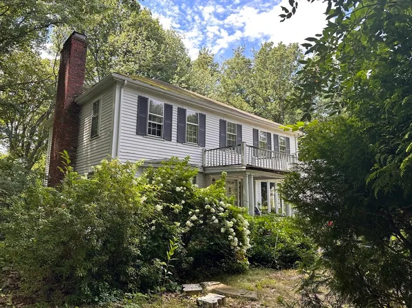 4 Windsor St, Chelmsford, MA 01824