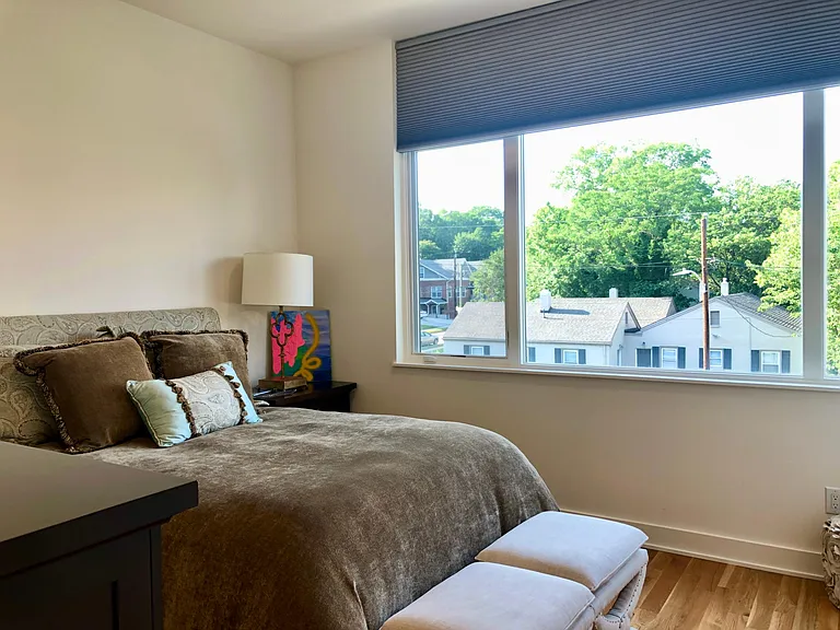 2321 Clark Ave — Photo 20