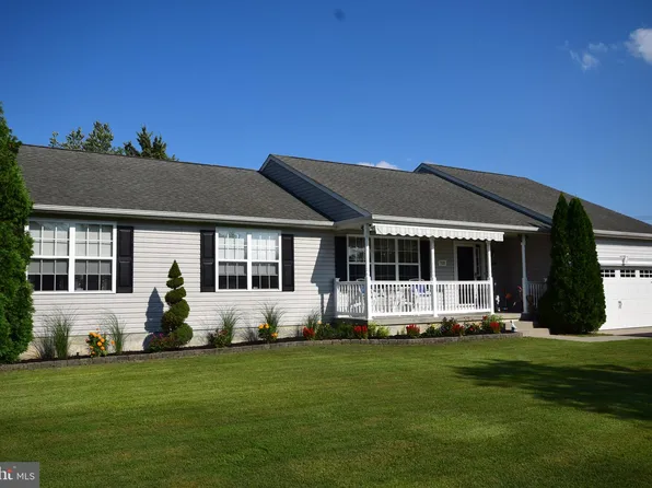 1520 Autumn Dr, Franklinville, NJ 08322