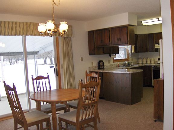 Dining Room w/sliding patio doors