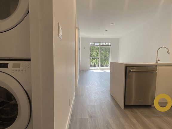 4th image of 700 Clarke Rd #203