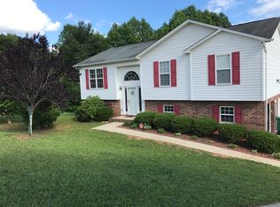 331 Westbridge Pl, Mount Airy, NC 27030