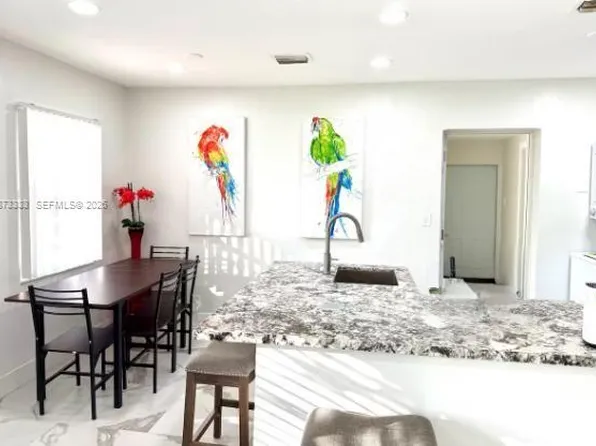 1050 NW 25th Way, Fort Lauderdale, FL 33311