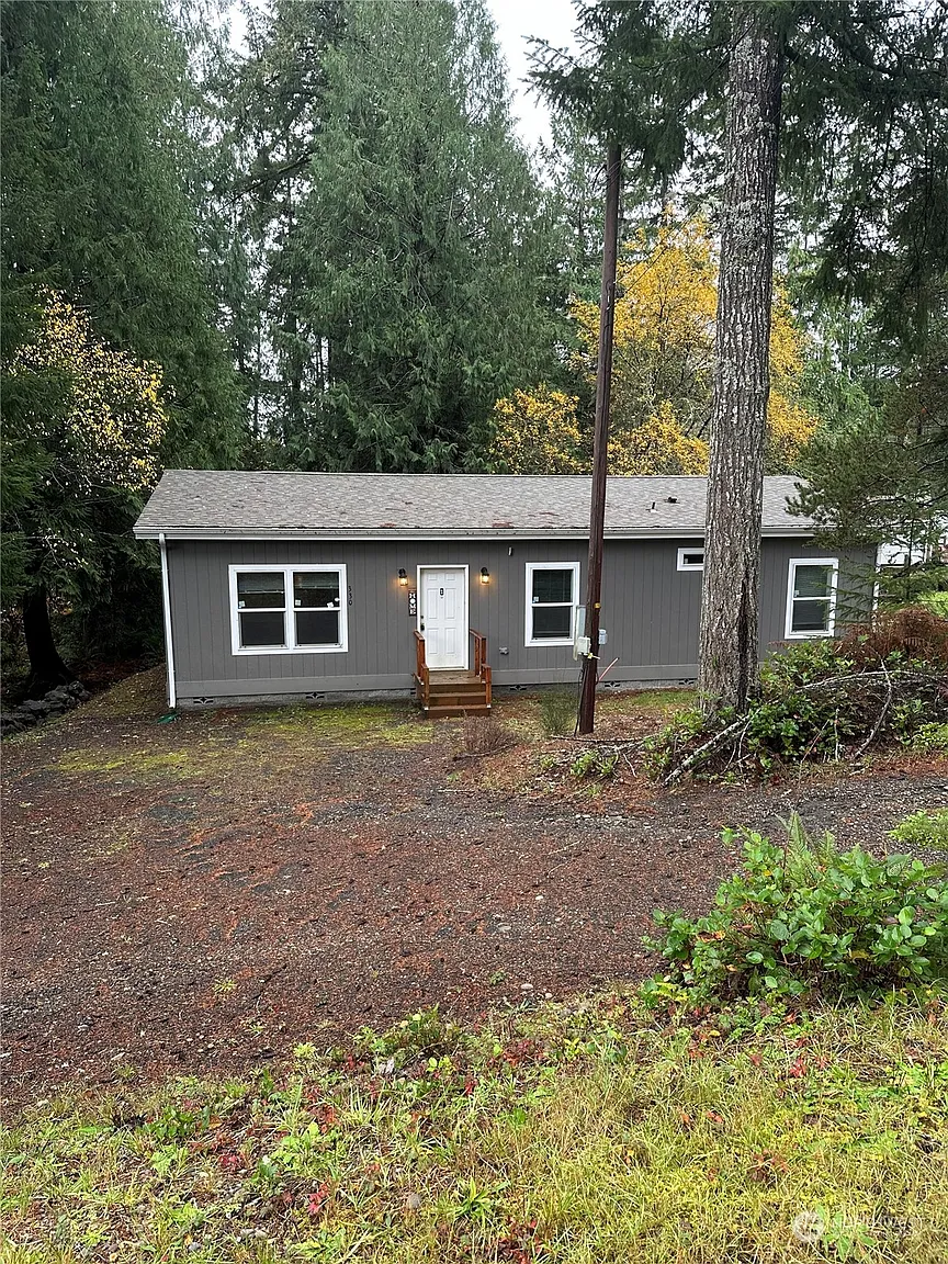 330 E Dartmoor Drive photo 1