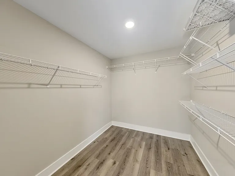 336 Nobleman Way — Photo 20