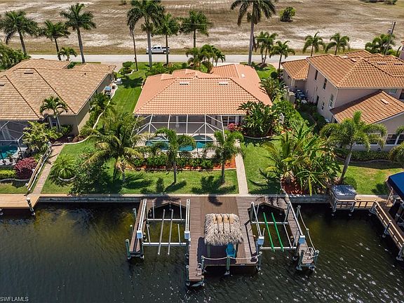 3rd image of 2707 SW 43rd Ter