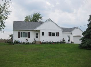 21089 Davis Dr, Malta, IL 60150