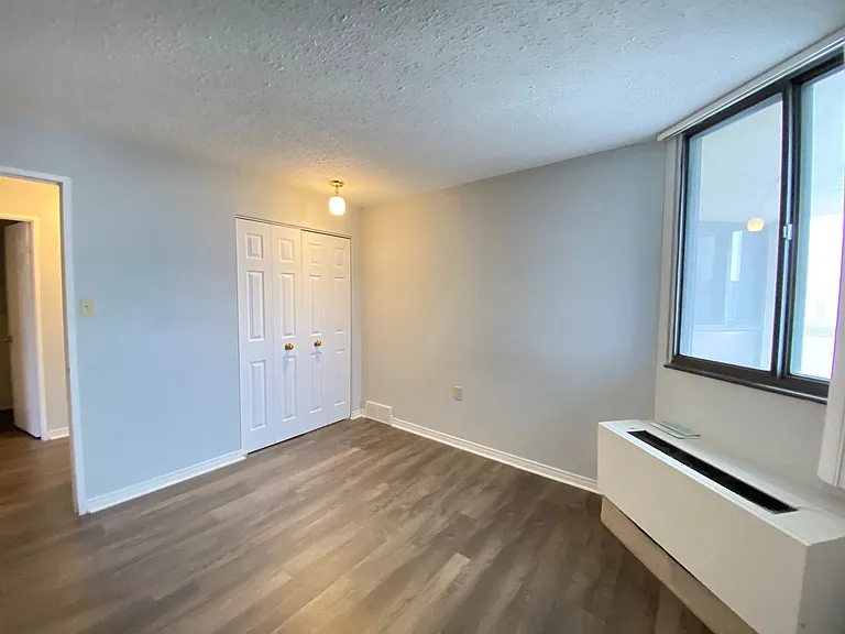 323 Colborne St #1204 — Photo 16