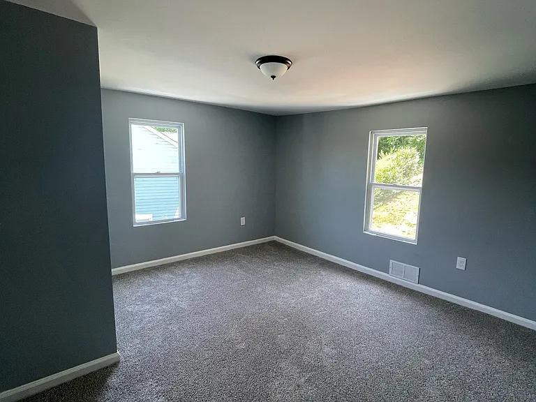 1142 Boni Dr — Photo 9
