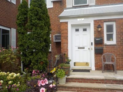 75-30 255th Street #B-1, Glen Oaks, NY, 11004