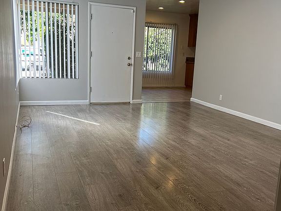 3rd image of 1162 Raymond Ave