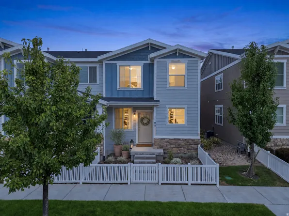 1105 W Emerald Pools Ln, Bluffdale, UT 84065