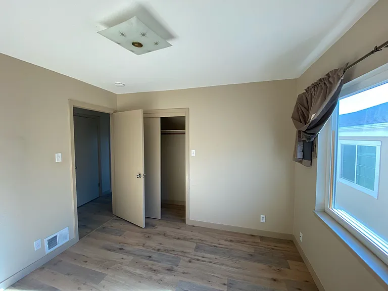 561 Miller Ave — Photo 7