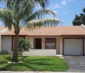 1st image of 5450 Lakewood Cir S APT C