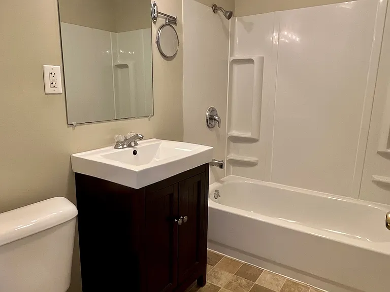 1008 S 2nd St #10 — Photo 8