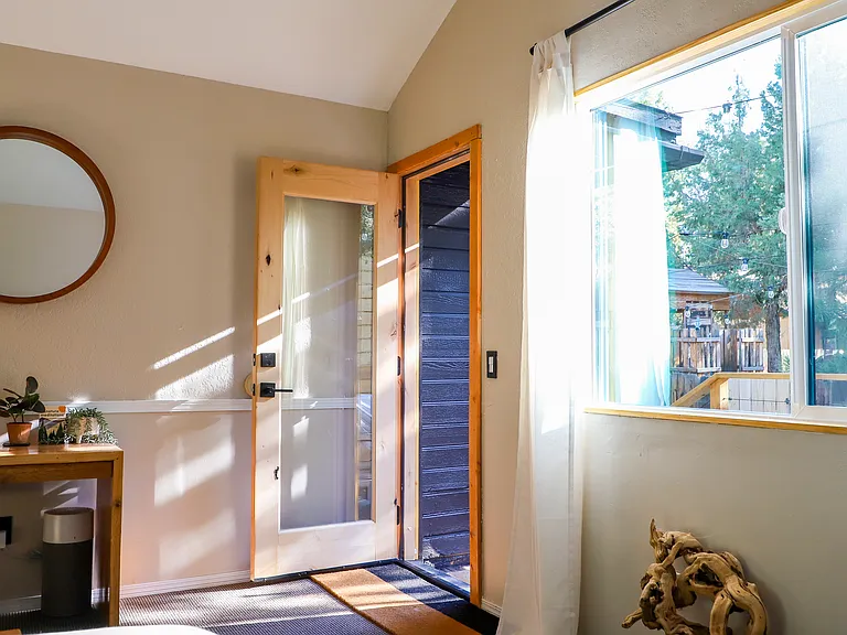 726 Los Angeles Ave — Photo 31
