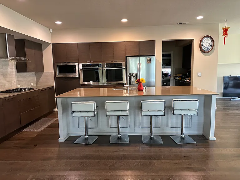 16538 SE 46th Ct — Photo 10