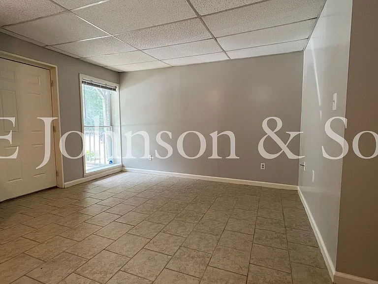 5020 Reidsville Rd #12 — Photo 6