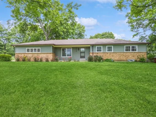 1000 E 117th Ter, Kansas City, MO 64131