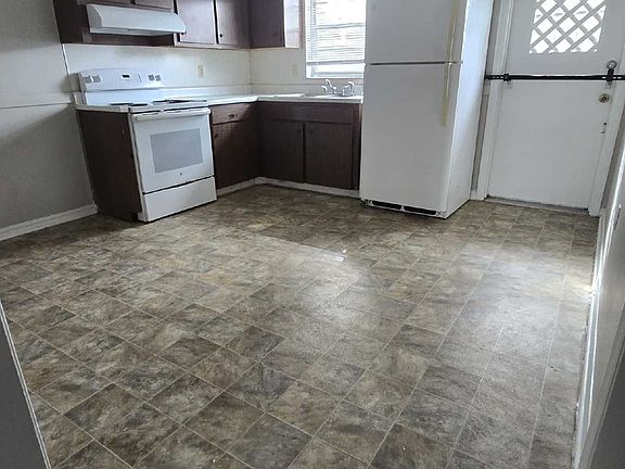 4th image of 3246 S Polk Ave APT 4