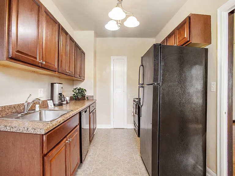 365 Hanover Ave #105 — Photo 7
