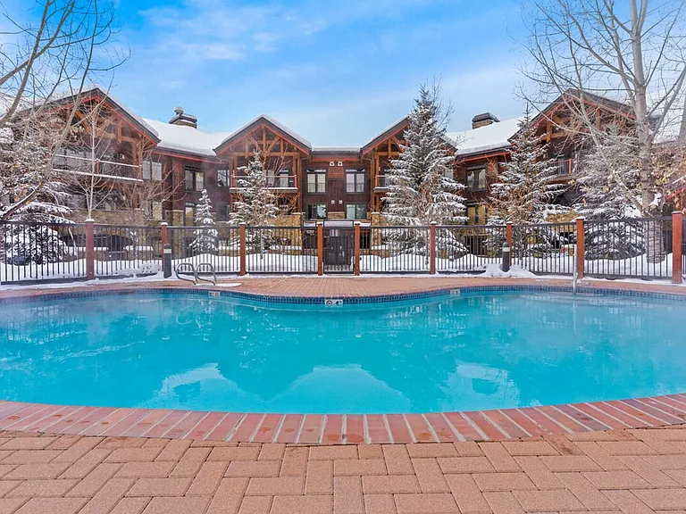 2900 Blackhawk Ct #ID1564269P — Photo 52