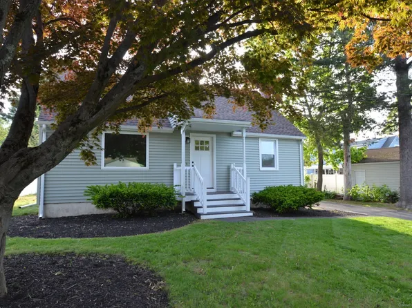 14 Harvest Lane, Bristol, CT 06010