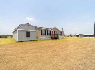 157 Kickapoo Ct, Lipan, TX 76462
