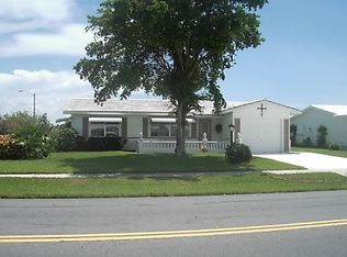 1724 SW 18th St, Boynton Beach, FL 33426